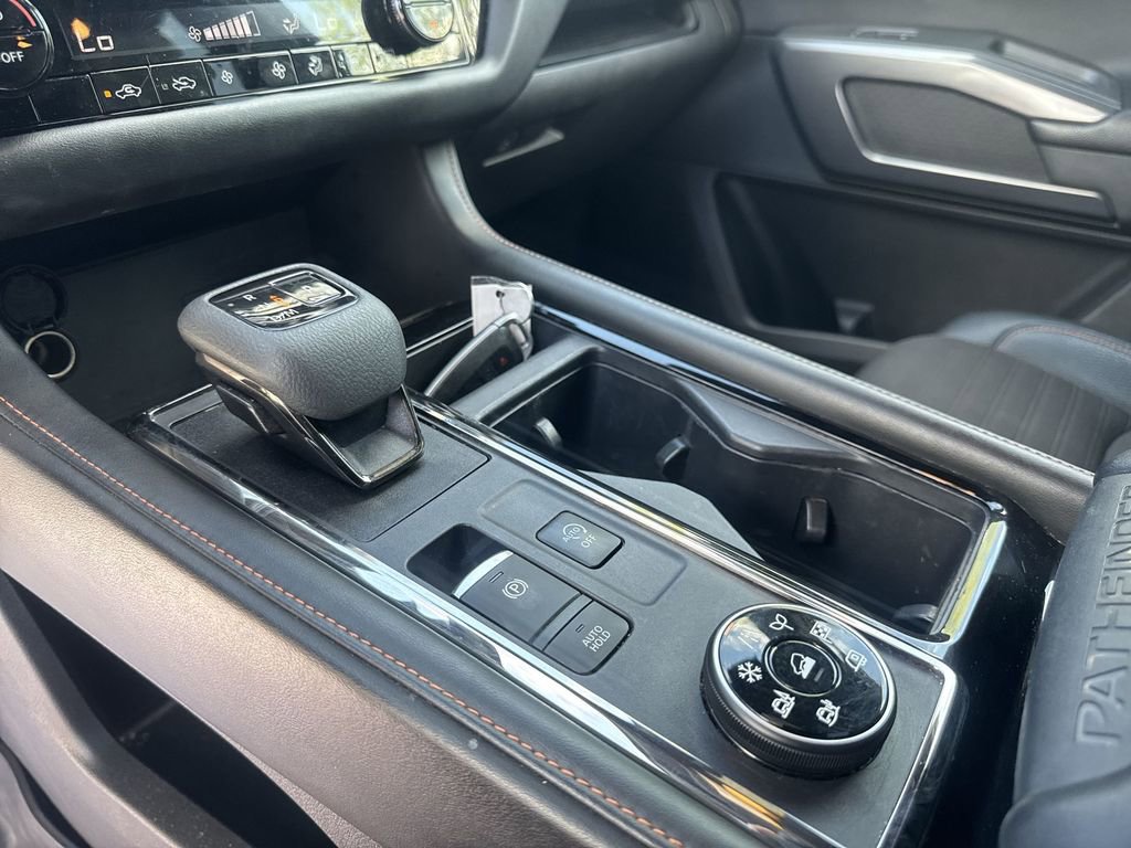Used 2023 Nissan Pathfinder Rock Creek AWD/4WD image 19