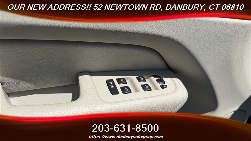 Used 2019 Volvo XC60 T6 Momentum w/ Premium Package AWD/4WD image 13