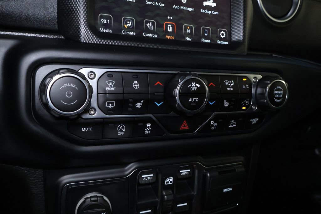 Used 2020 Jeep Gladiator Overland AWD/4WD image 30