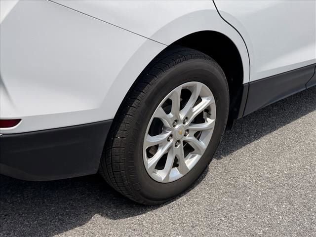 Used 2018 Chevrolet Equinox LS AWD/4WD image 16