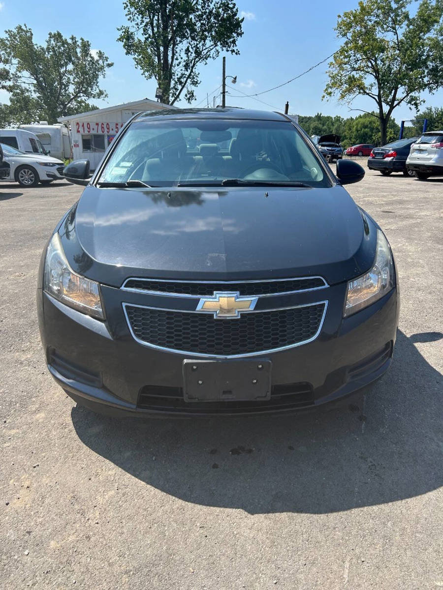 Used 2011 Chevrolet Cruze LT FWD image 3