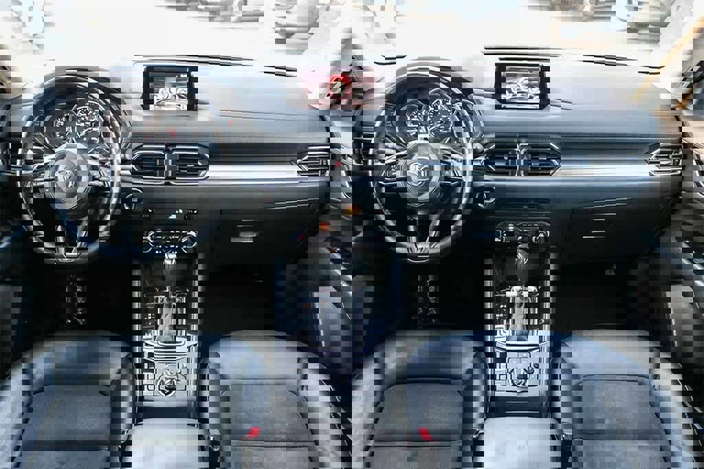 Used 2017 MAZDA CX-5 Touring image 12