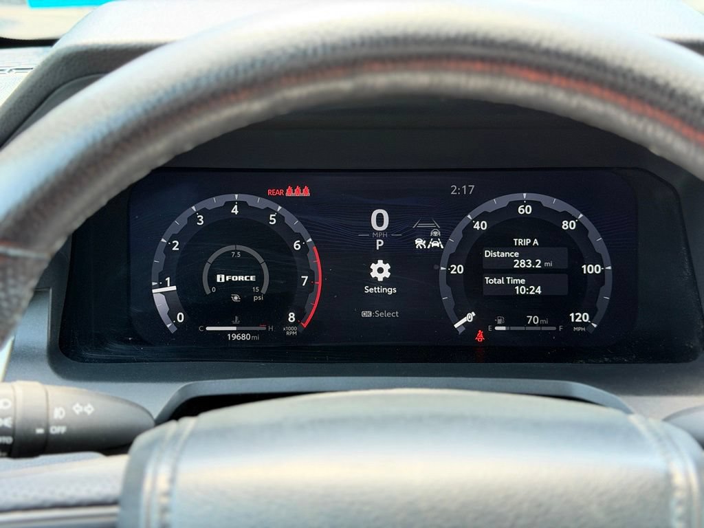 Used 2024 Toyota Tacoma TRD Off-Road w/ TRD Off Road Upgrade Package AWD/4WD image 10
