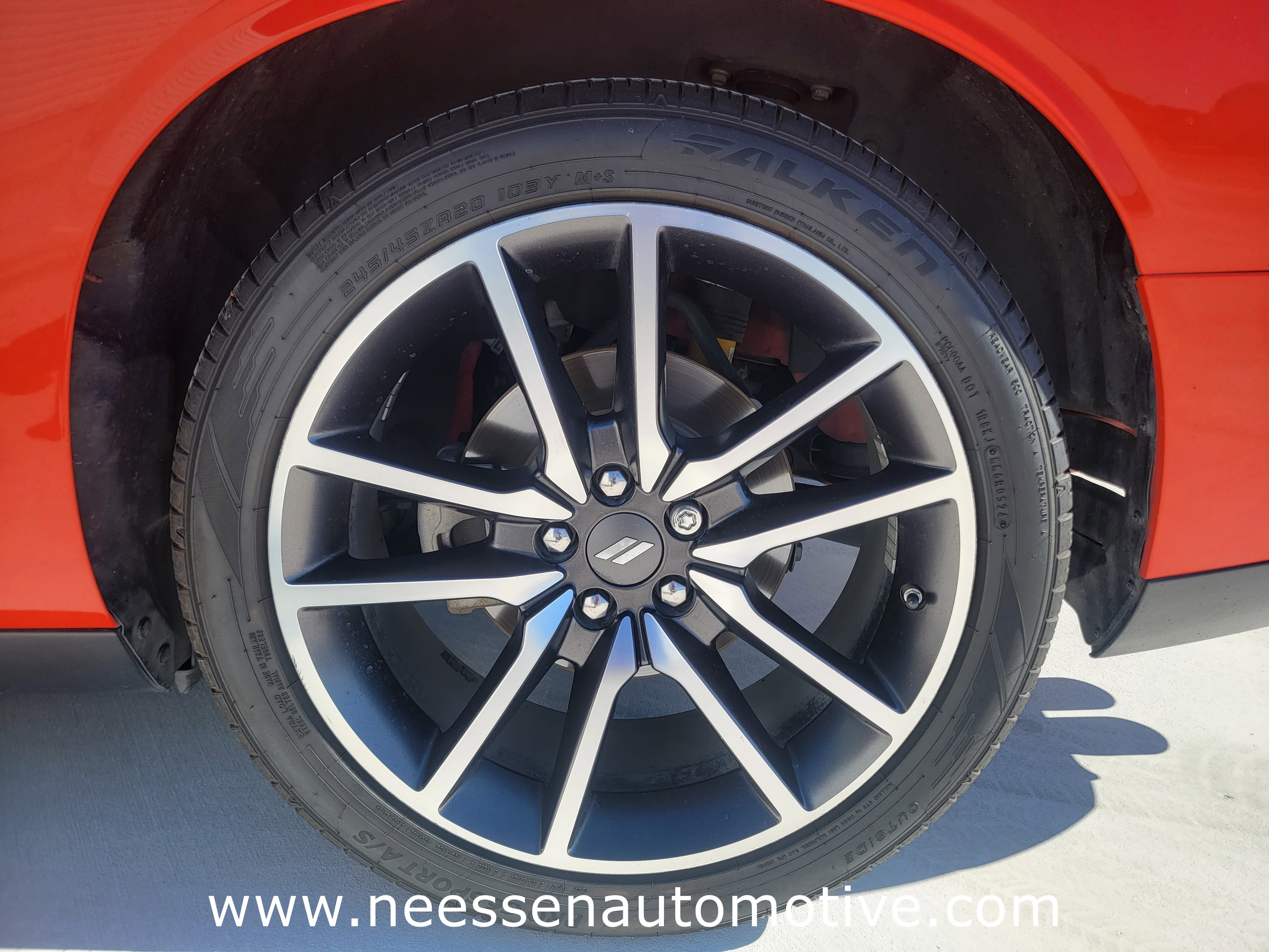 Used 2022 Dodge Challenger R/T w/ Plus Package image 27