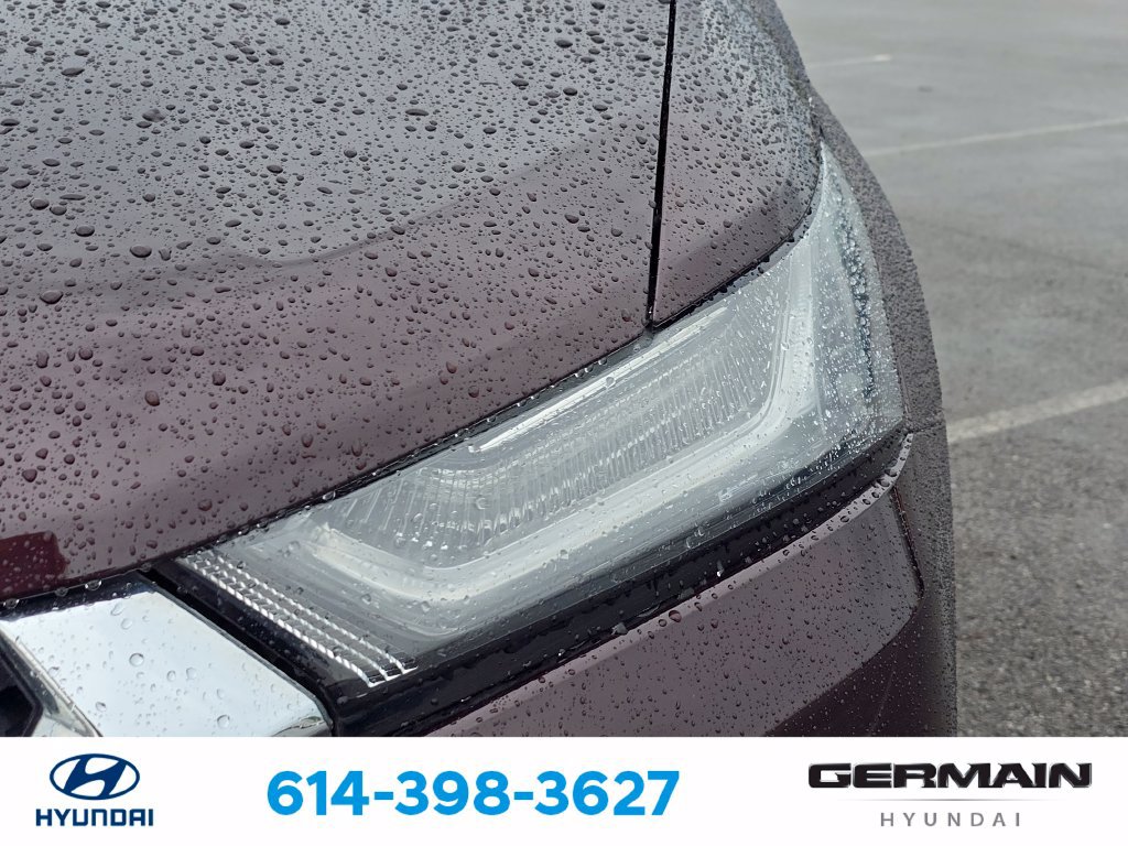 Used 2023 Chevrolet Traverse LT FWD image 15