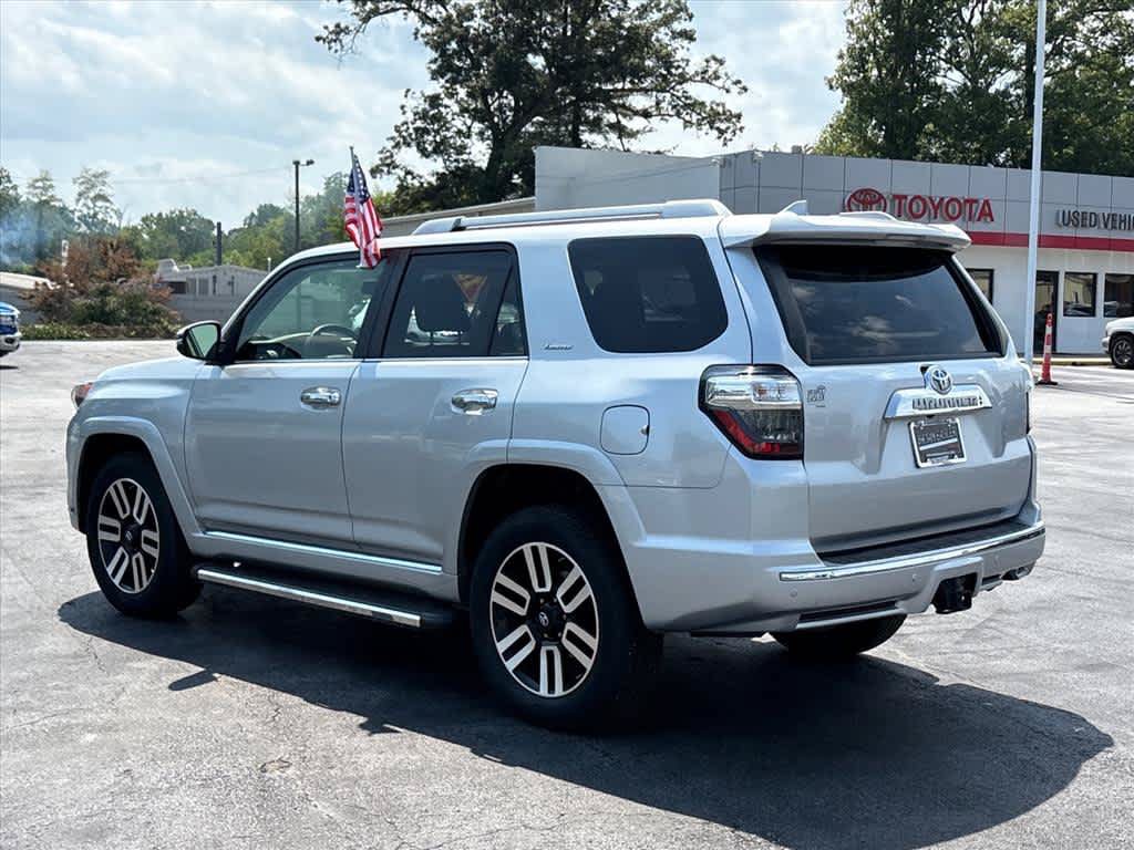 Used 2018 Toyota 4Runner Limited AWD/4WD image 27