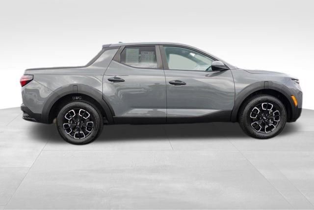 Used 2024 Hyundai Santa Cruz SE video 2