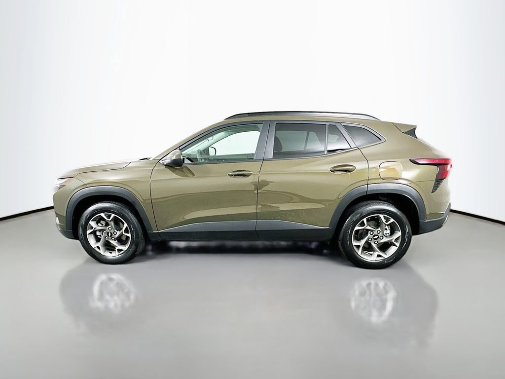 Used 2024 Chevrolet Trax LT image 8