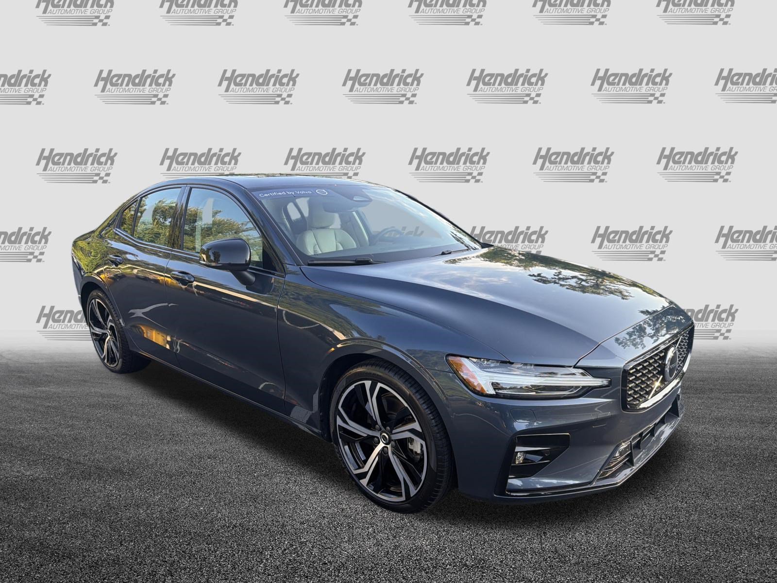Used 2024 Volvo S60 B5 Core w/ Climate Package AWD/4WD image 2