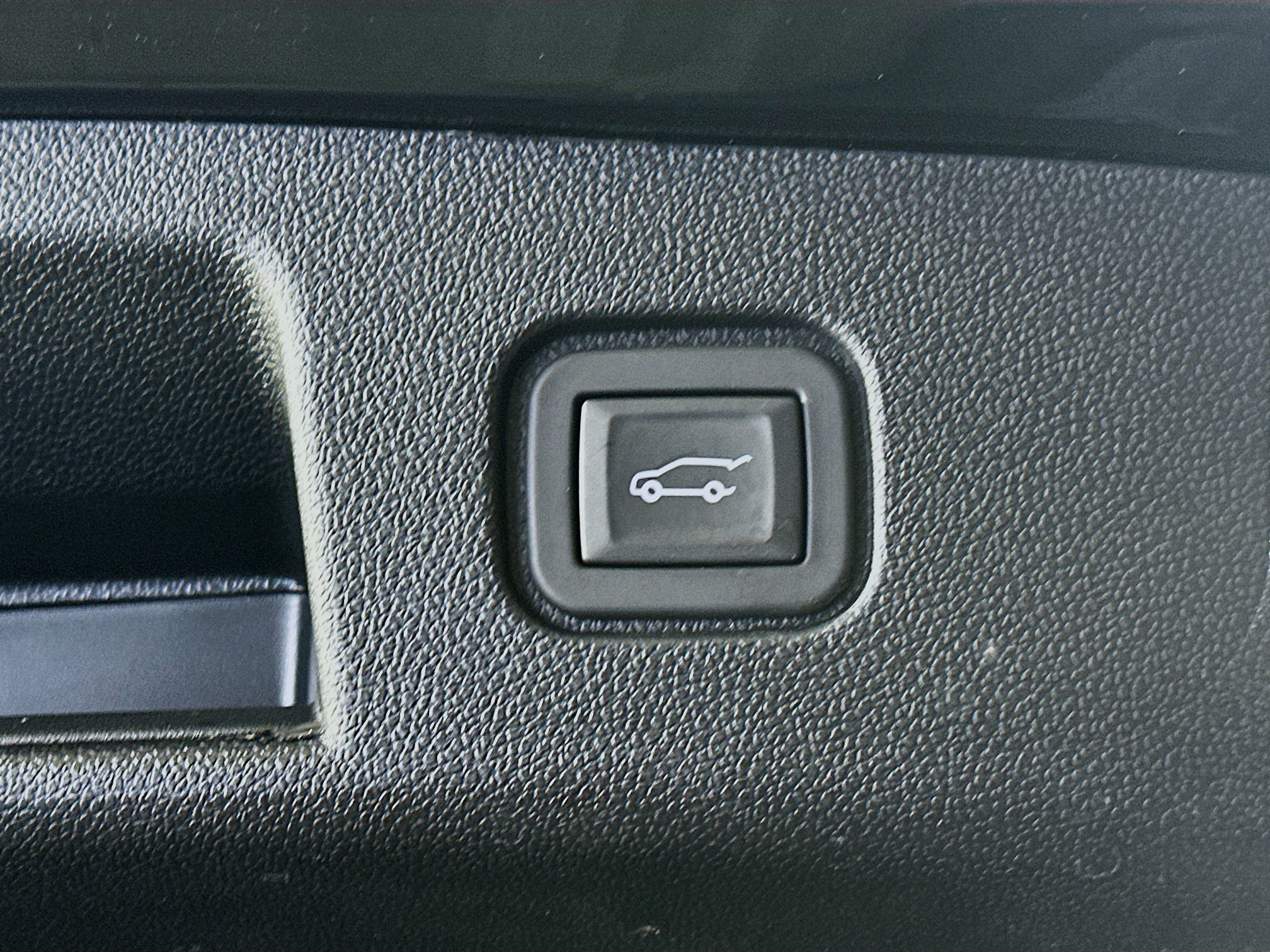 Used 2024 Chevrolet Blazer EV LT AWD/4WD image 29