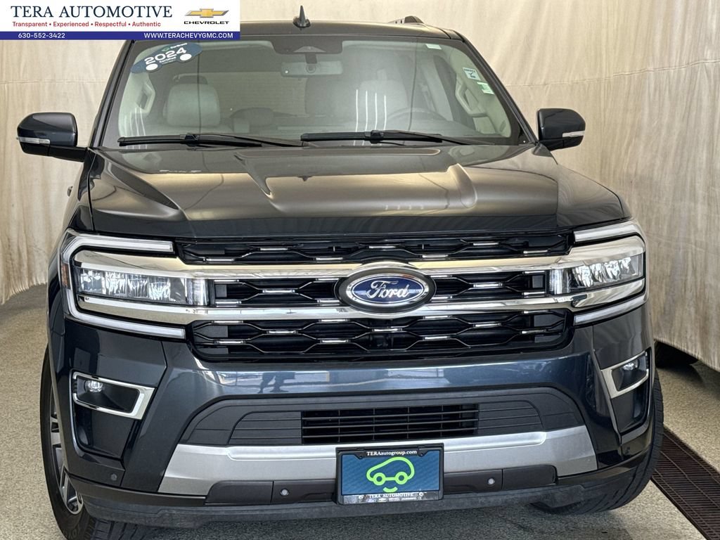 Used 2024 Ford Expedition Limited AWD/4WD image 4