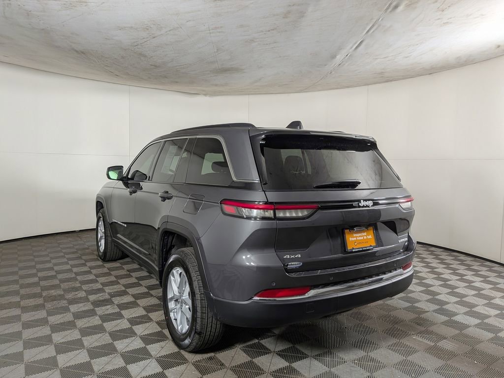 Certified 2025 Jeep Grand Cherokee Laredo X image 4