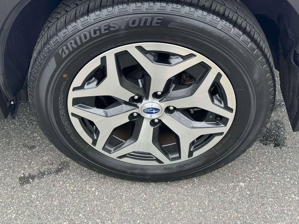 Used 2023 Subaru Forester Premium image 11