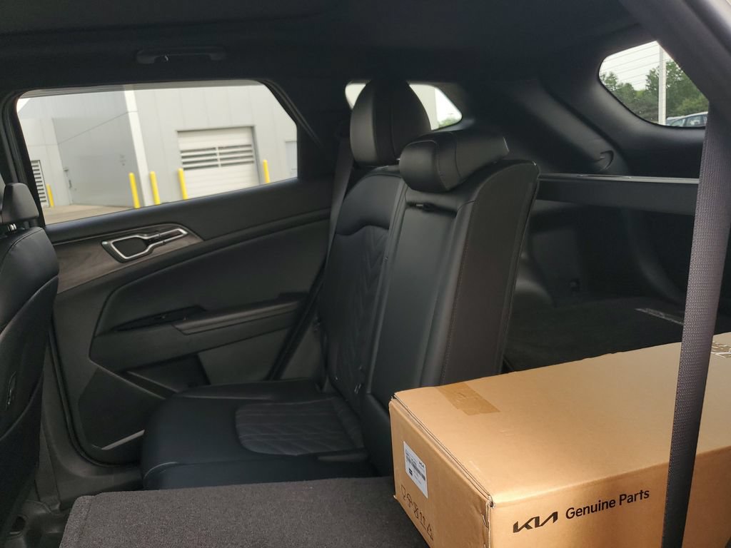 Used 2023 Kia Niro SX Touring FWD image 30