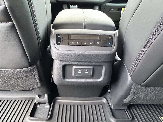 New 2026 Nissan Pathfinder SL FWD image 10