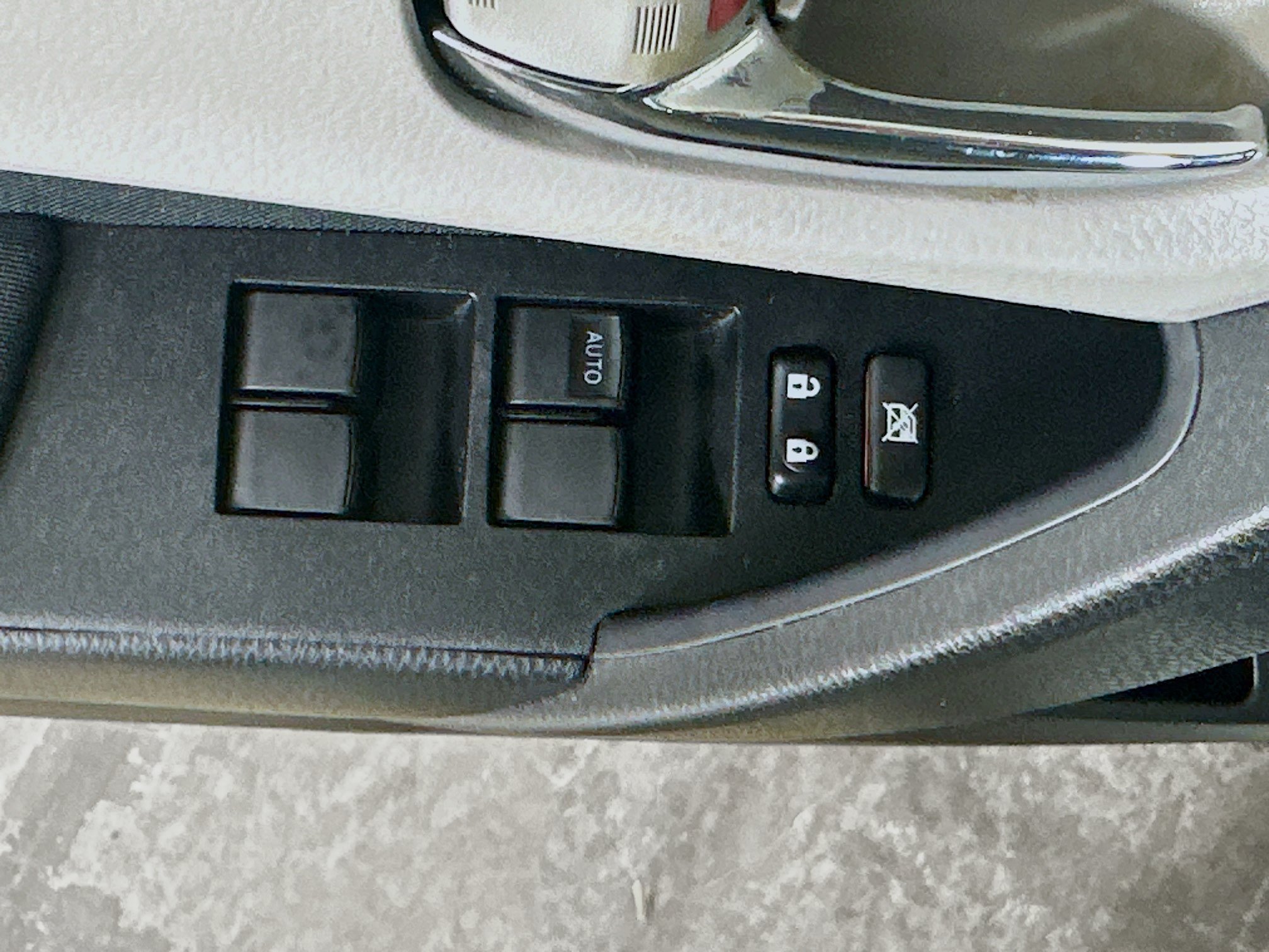 Used 2017 Toyota Corolla LE FWD image 15