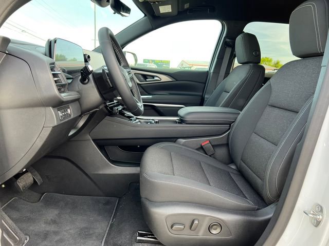New 2026 Chevrolet Traverse LT w/ Midnight/Sport Edition AWD/4WD image 6