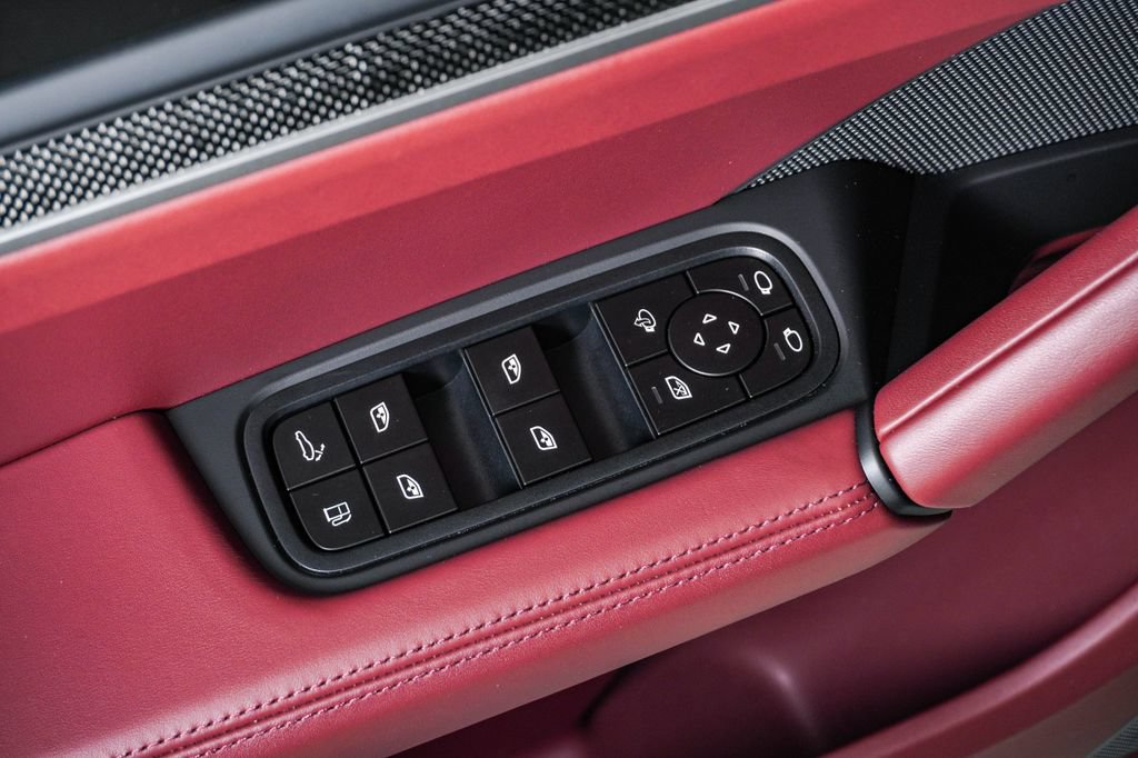 New 2026 Porsche Cayenne Coupe AWD/4WD image 26