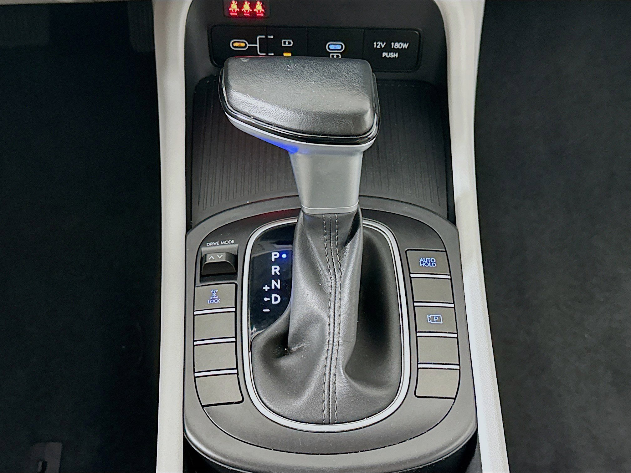 Used 2025 Hyundai Kona SEL image 24