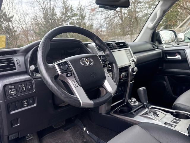 Used 2023 Toyota 4Runner SR5 Premium w/ Moonroof Package image 32