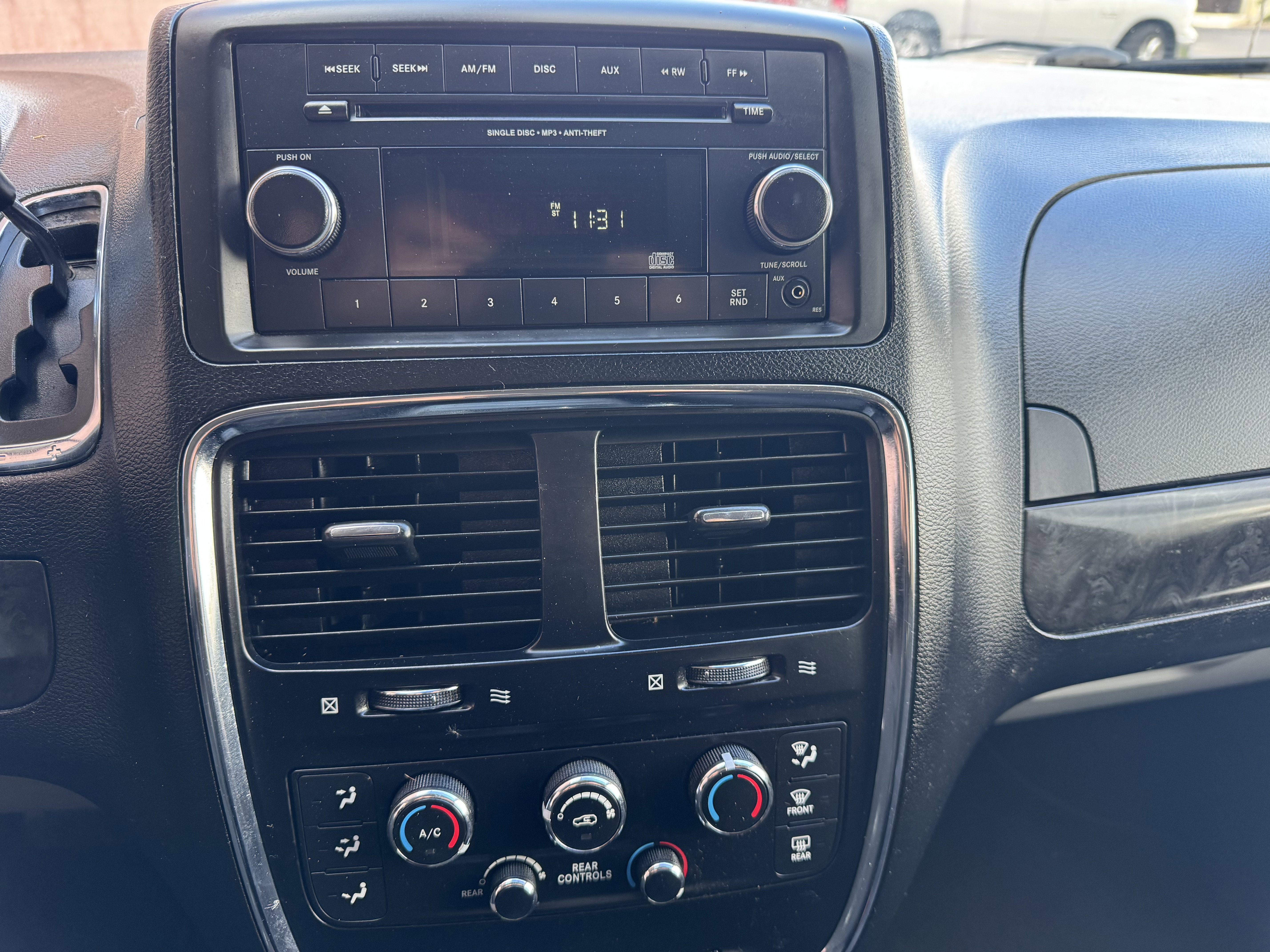 Used 2014 Dodge Grand Caravan SE w/ Quick Order Package 29E SE image 16