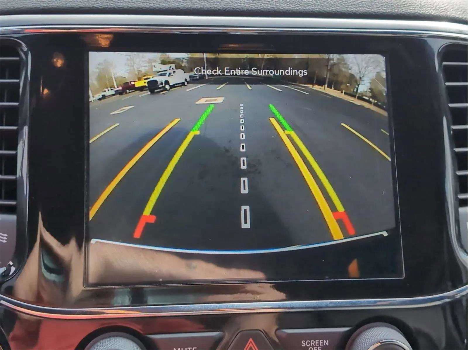 Used 2021 Jeep Grand Cherokee Limited image 24