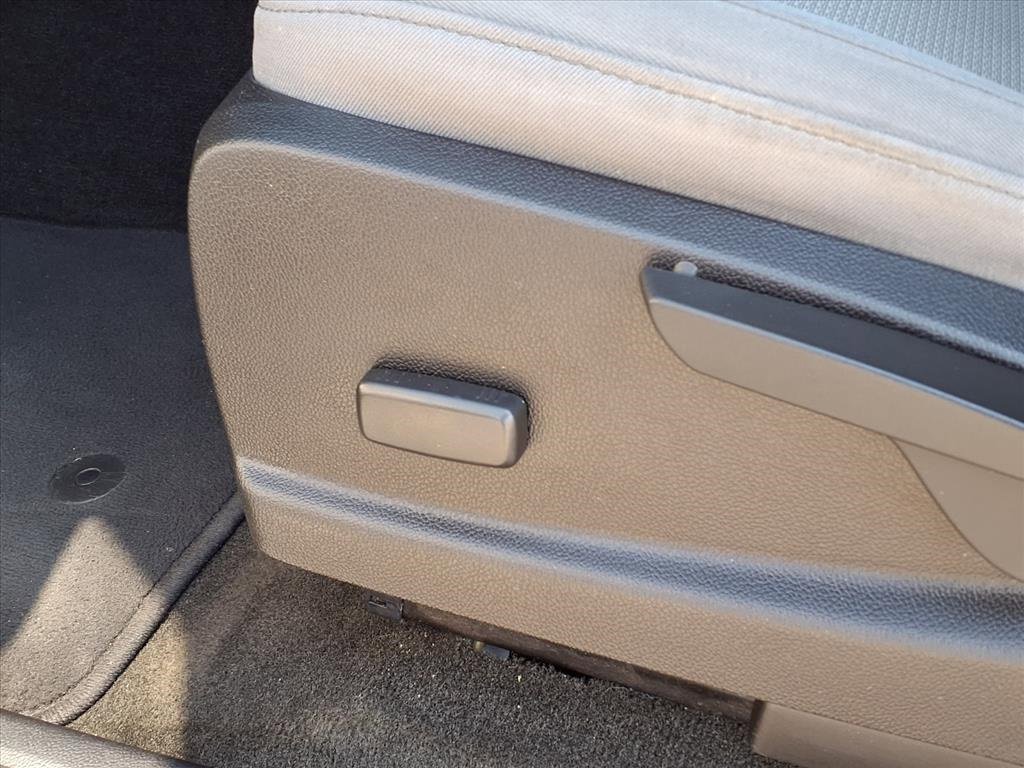 Used 2017 GMC Canyon 2WD Crew Cab w/ Convenience Package image 25