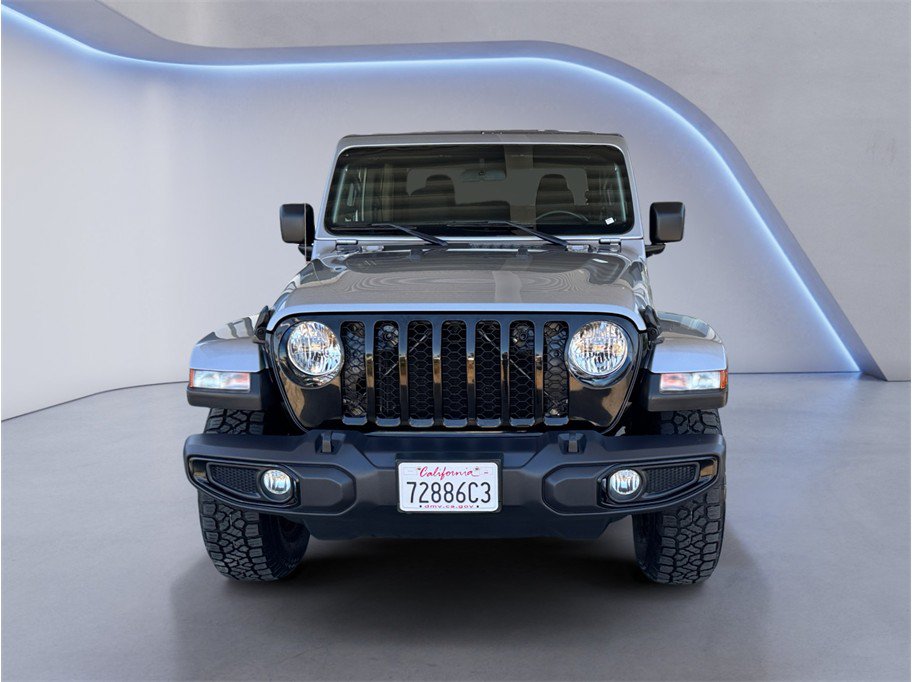 Used 2021 Jeep Gladiator Sport AWD/4WD image 2
