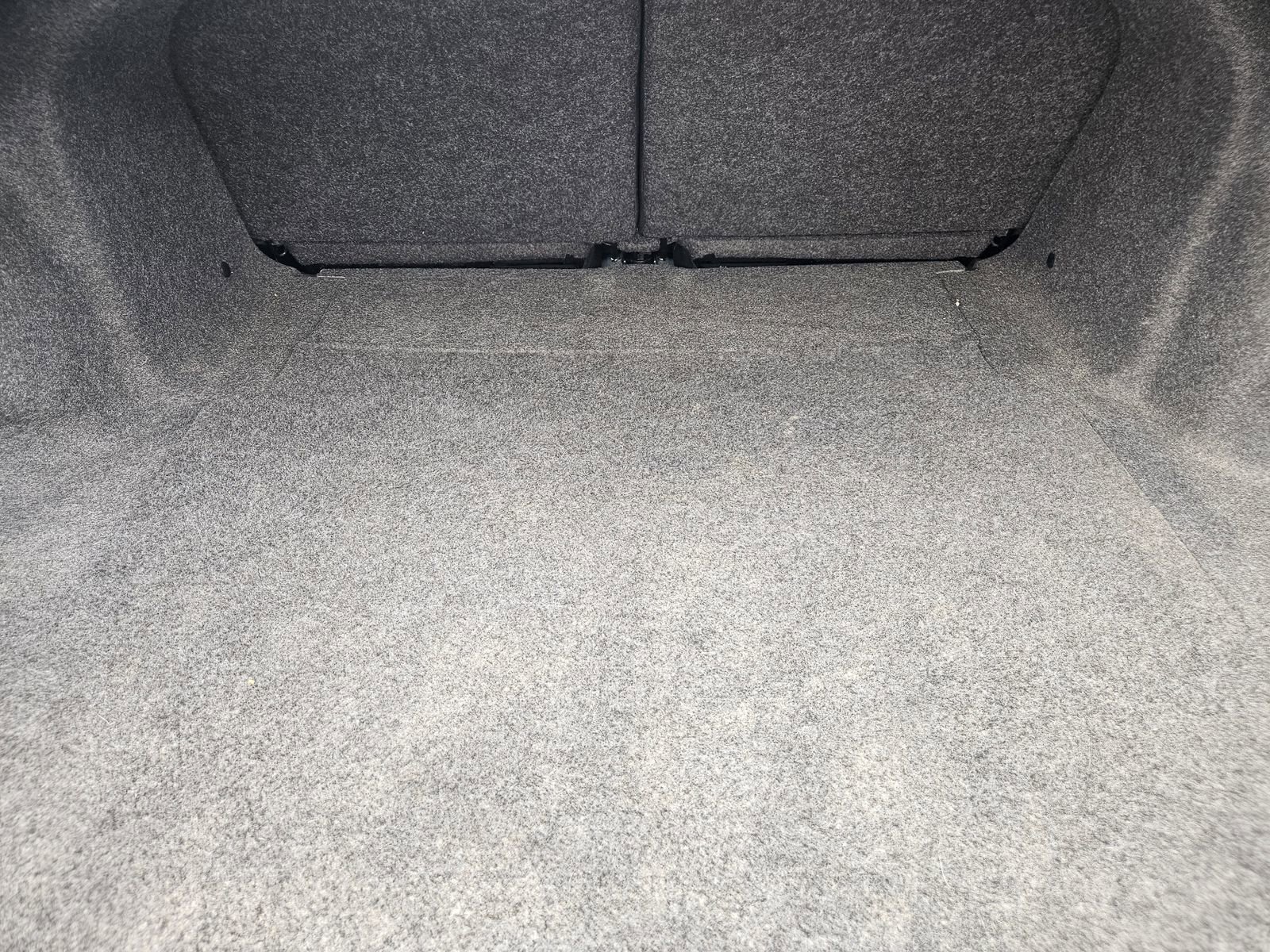 Used 2020 Ford Mustang Coupe w/ Equipment Group 101A RWD image 31