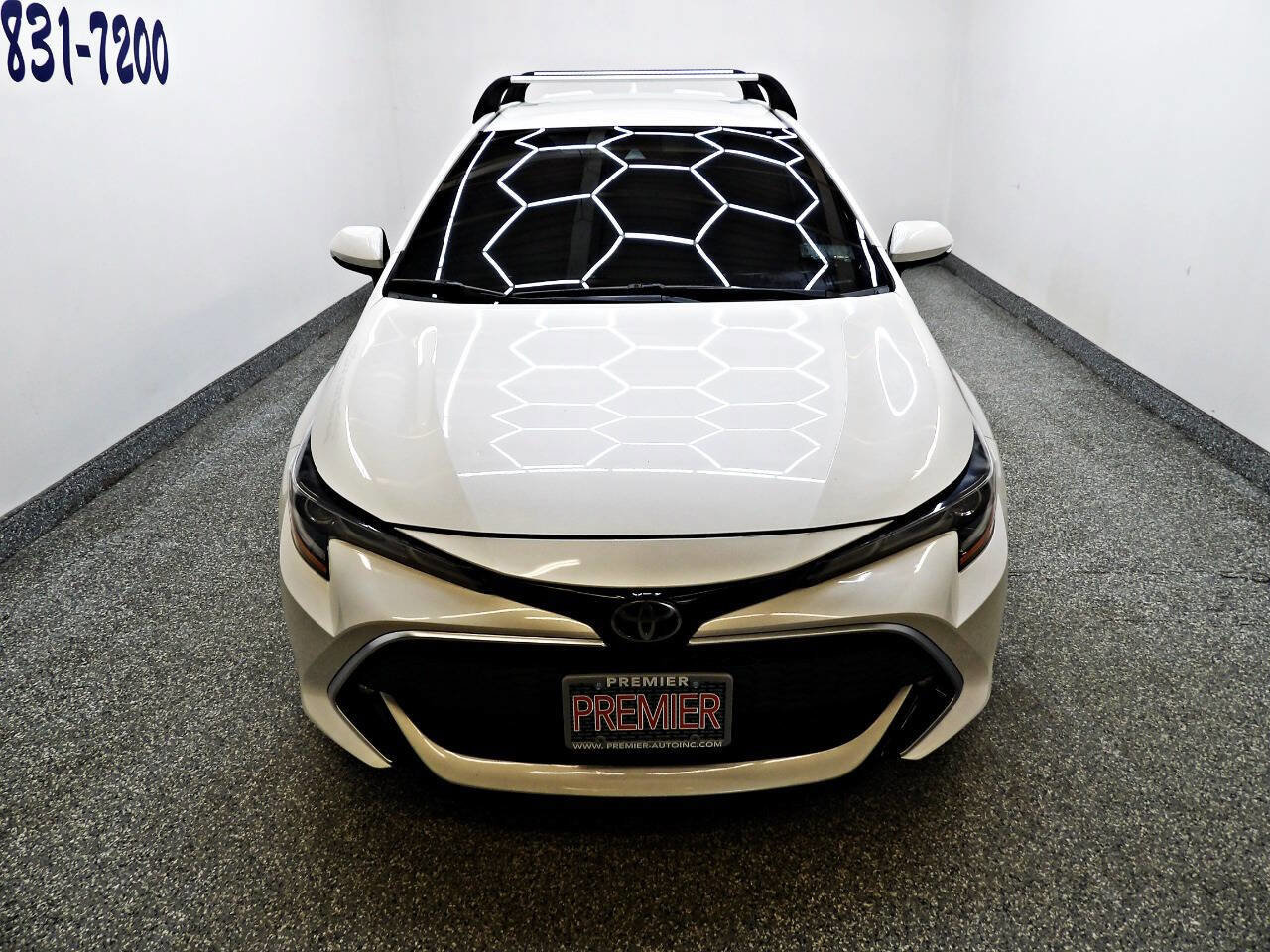 Used 2019 Toyota Corolla XSE FWD image 2