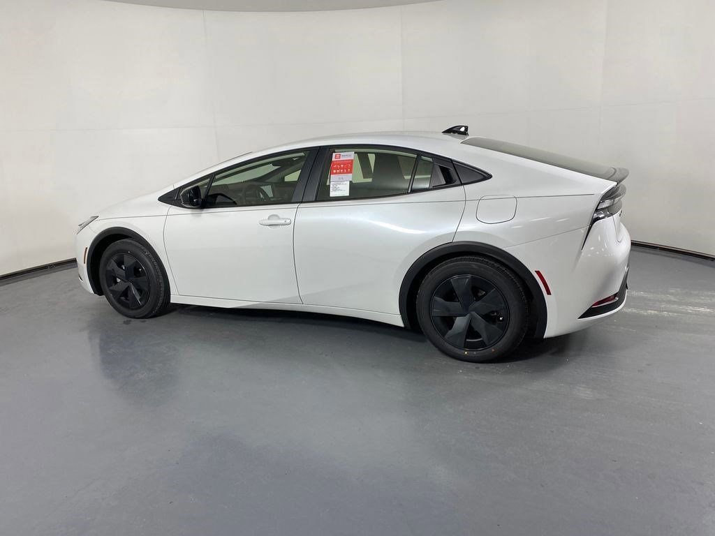 New 2026 Toyota Prius SE image 6