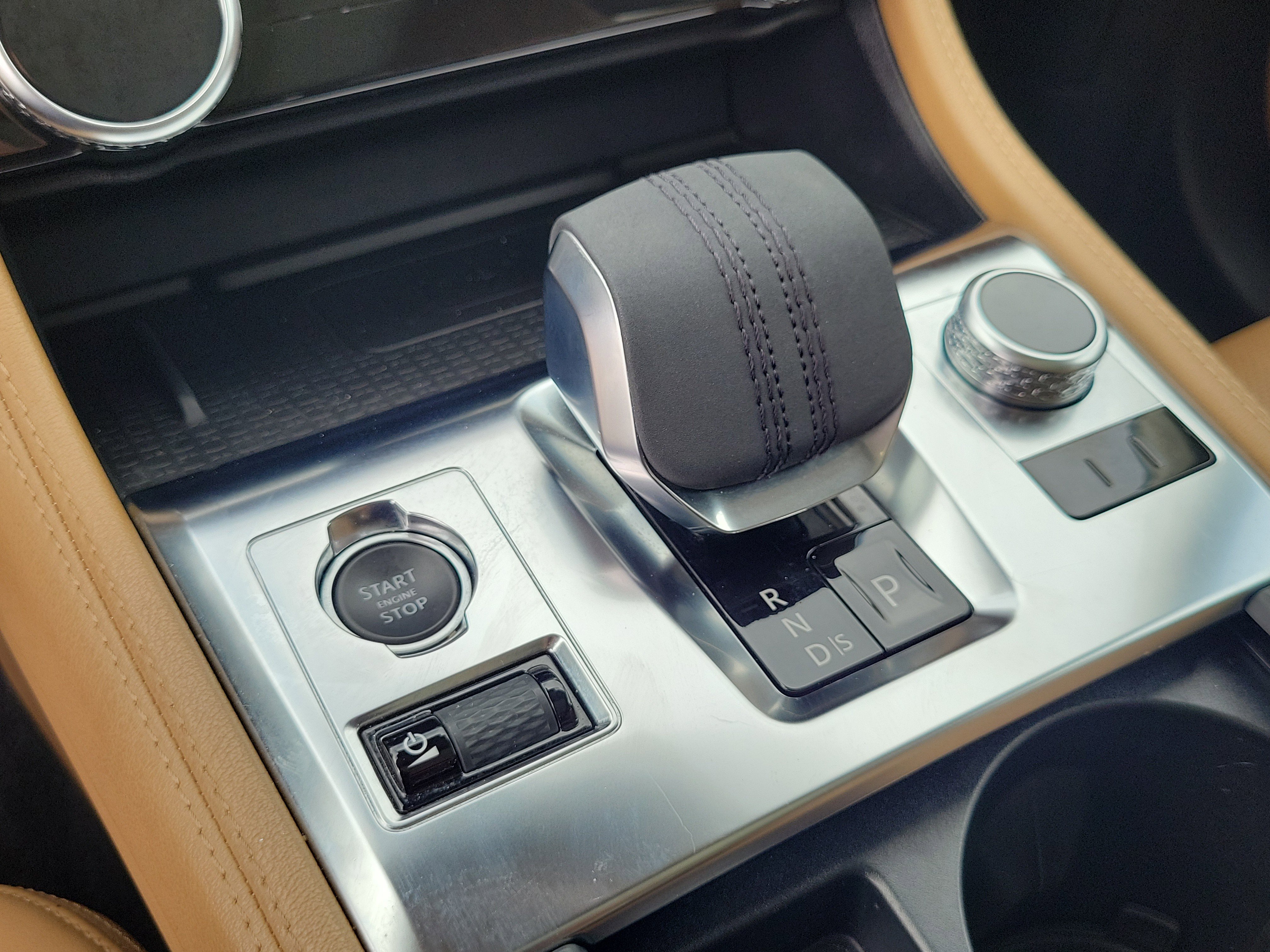 Used 2022 Jaguar F-PACE S image 23