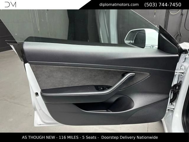 Used 2020 Tesla Model 3 Standard Range Plus RWD image 23