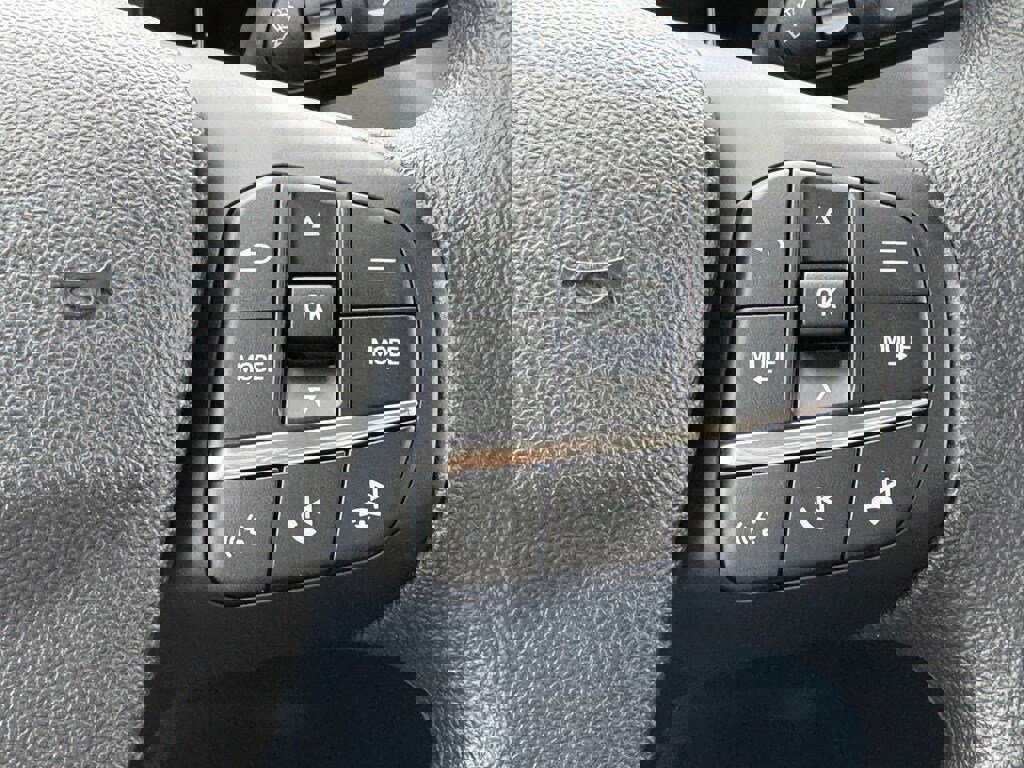 New 2025 Ford Maverick XLT w/ Black Appearance Package image 9