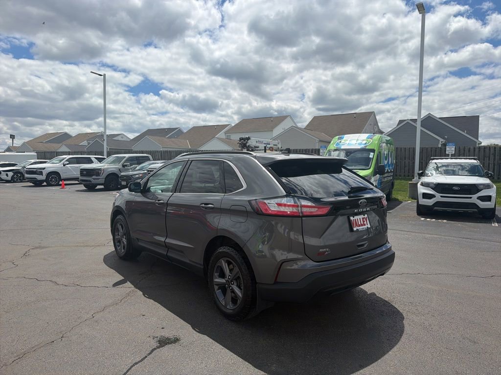 Used 2022 Ford Edge SEL w/ Sport Appearance Package AWD/4WD image 5