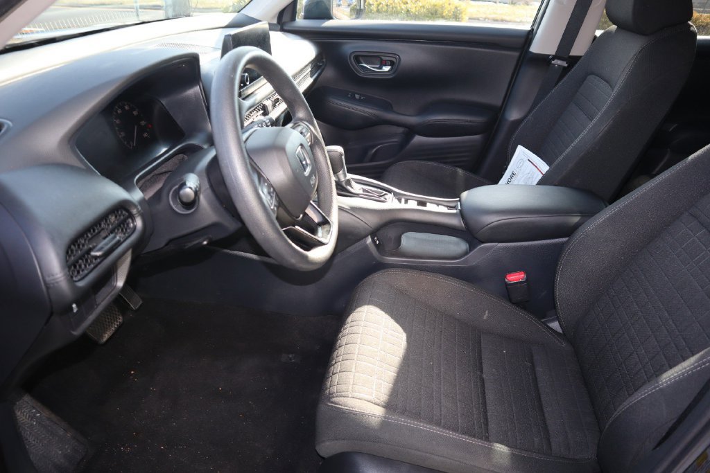 Used 2025 Honda HR-V LX image 14