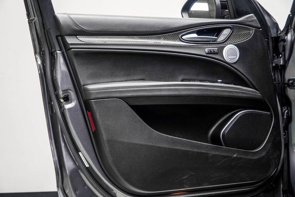 Used 2022 Alfa Romeo Stelvio Quadrifoglio w/ Active Assist Plus Package image 37