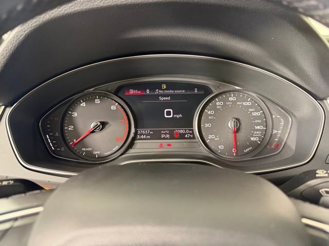 Used 2023 Audi Q5 2.0T Premium w/ Convenience Package image 13