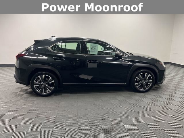 Certified 2025 Lexus UX 300h FWD image 4