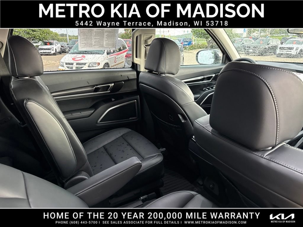 Used 2025 Kia Telluride S AWD/4WD image 47