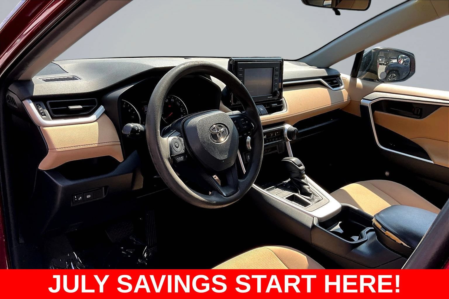 Used 2020 Toyota RAV4 LE FWD image 17