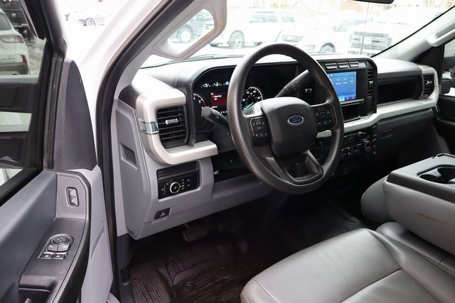 Used 2023 Ford F350 XL image 4