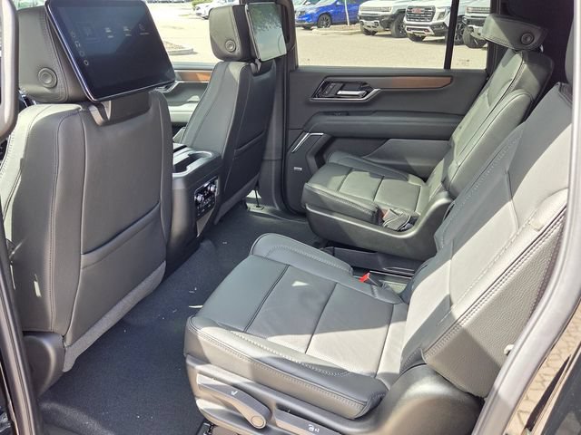 New 2026 GMC Yukon XL Denali w/ Denali Reserve Package AWD/4WD image 7