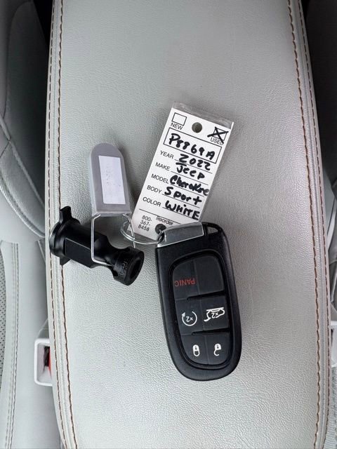 Used 2022 Jeep Cherokee Latitude Lux image 6