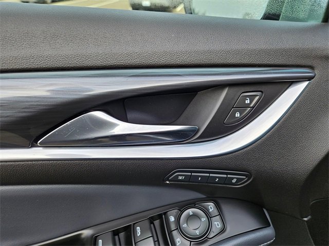 Used 2024 Buick Enclave Premium image 19