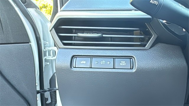 Used 2024 Nissan Altima 2.5 S image 13