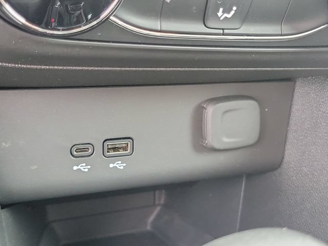 Used 2024 Buick Encore GX Preferred FWD image 18