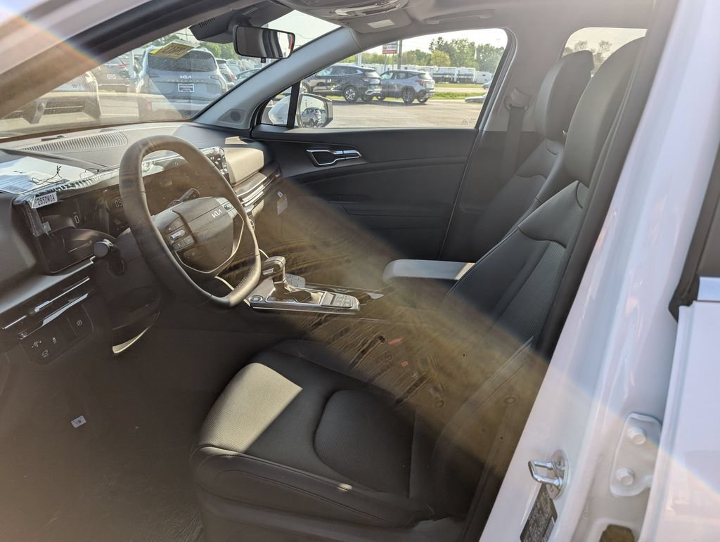 New 2026 Kia Sportage EX w/ EX Panorama Roof Package FWD image 13