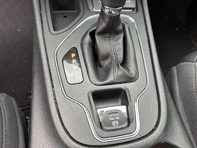 Used 2020 Jeep Cherokee Latitude Lux w/ Quick Order Package 26H Lux FWD image 18