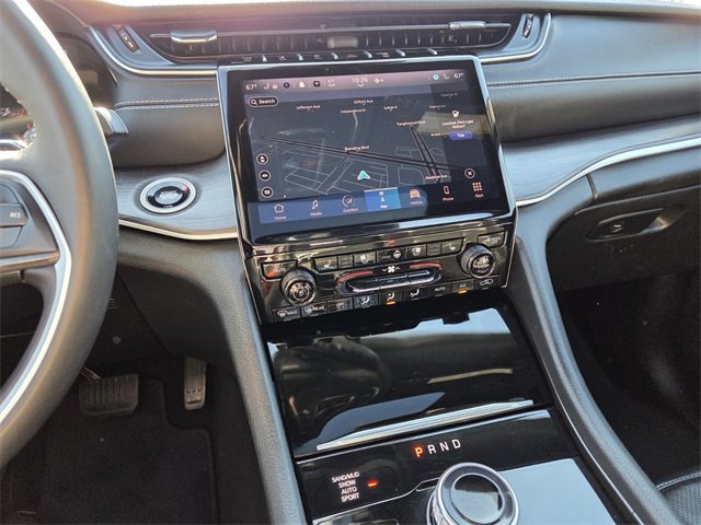 Used 2024 Jeep Grand Cherokee L Limited w/ Luxury Tech Group II image 32